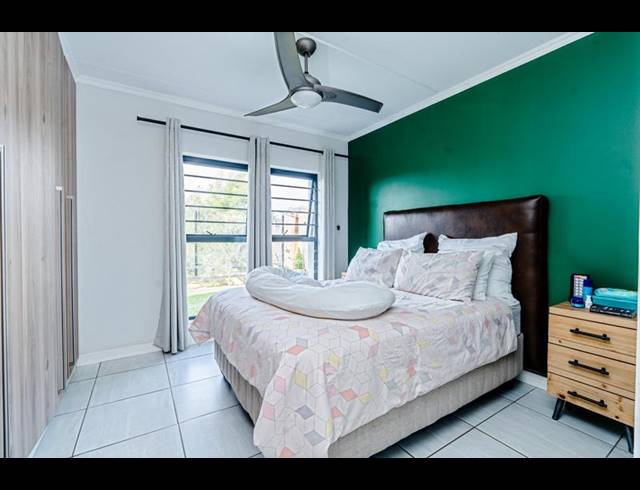 3 BEDROOM APARTMENT FOR SALE IN WATERFALL